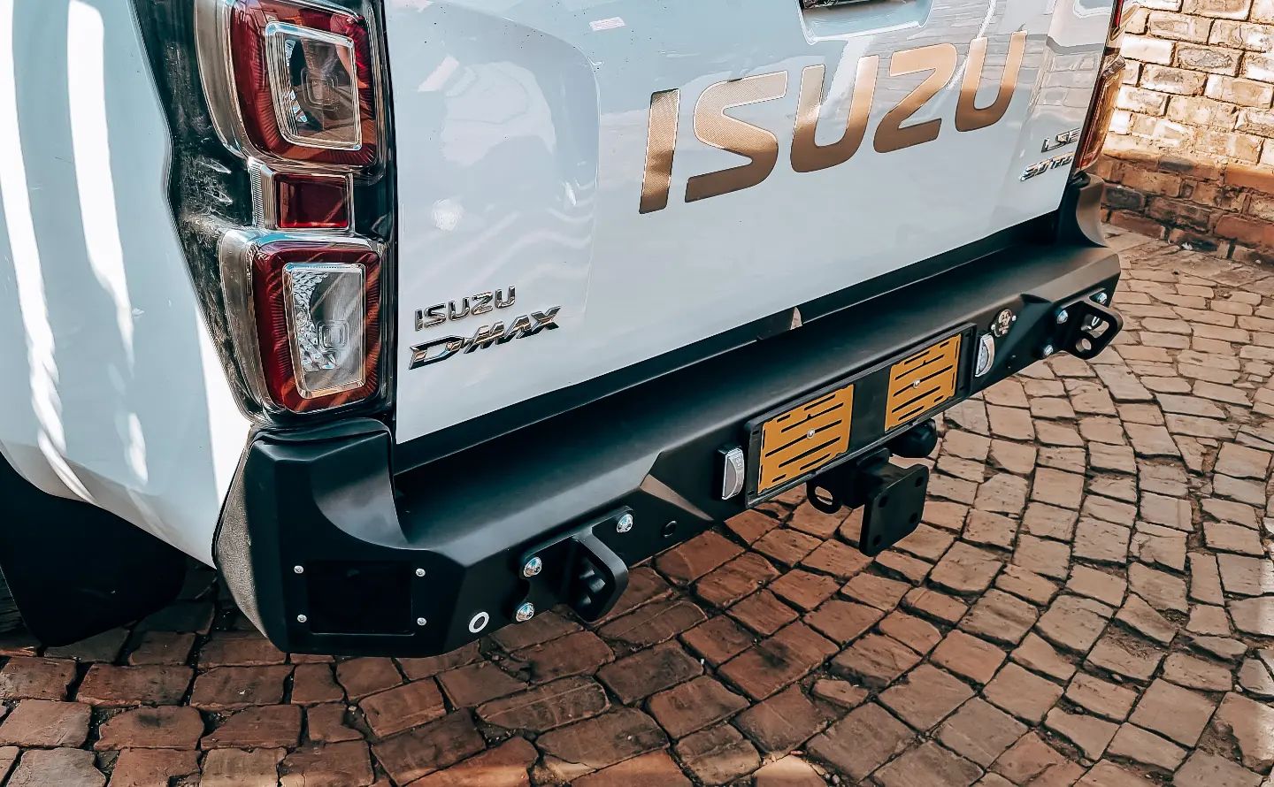 isuzu-gen7-rear-bumper-double-cab